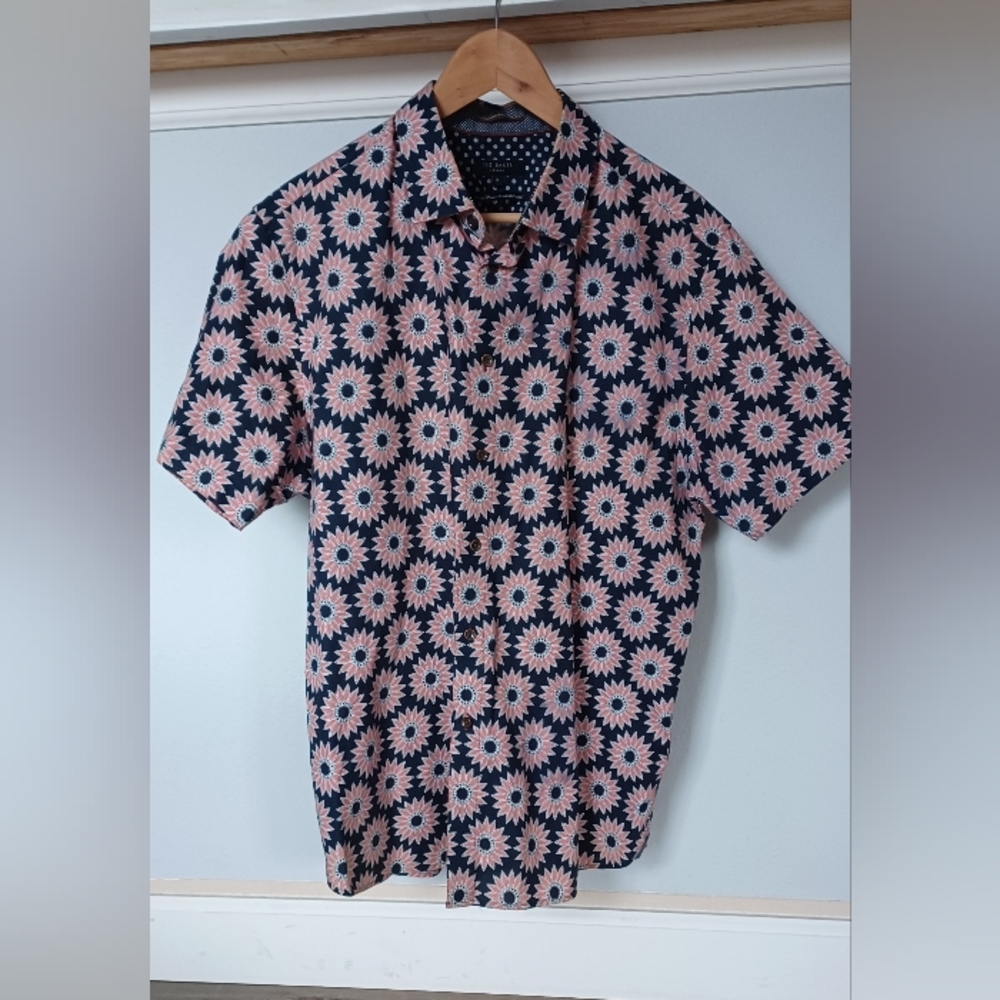 NWOT TED BAKER Men's Size 2XL Navy & Rose Print Button Up Short Sleeve Shirt
